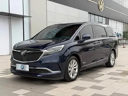 BUICK GL8 — из Китая под ключ