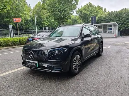 MERCEDES-BENZ EQB 2025