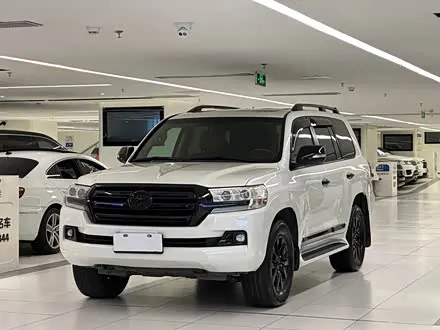 TOYOTA LAND CRUISER 2016