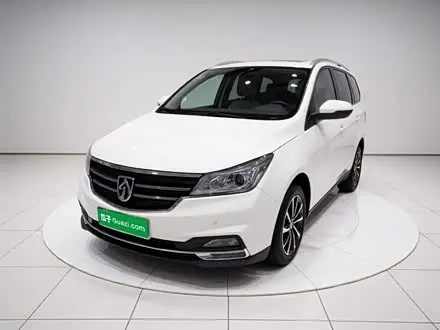BAOJUN 730 2019