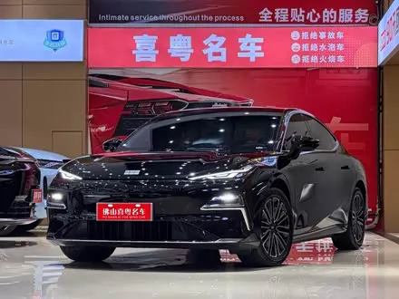 GEELY GALAXY 8 2025