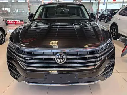 VOLKSWAGEN TOUAREG 2020