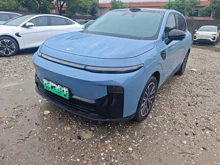 LEAPMOTOR B10 2025