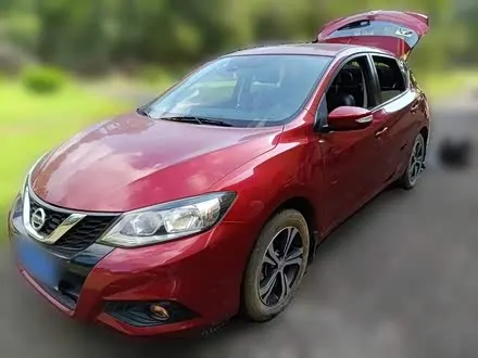 NISSAN TIIDA 2019
