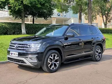 VOLKSWAGEN TERAMONT 2020