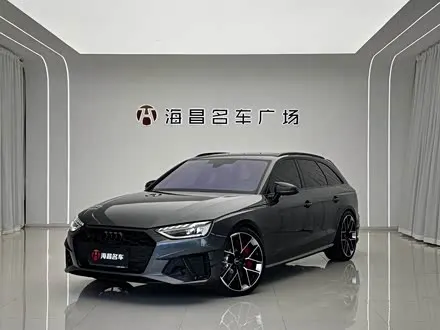 AUDI S4 2025