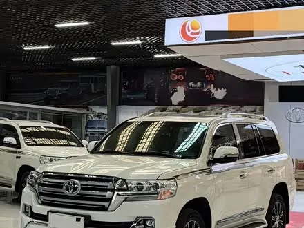 TOYOTA LAND CRUISER 2010