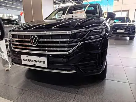 VOLKSWAGEN TOUAREG 2021