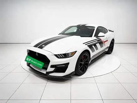 FORD MUSTANG 2015