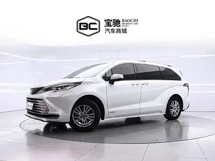 TOYOTA SIENNA 2021