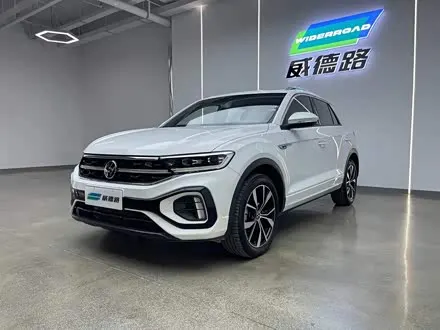 VOLKSWAGEN T-ROC 2024
