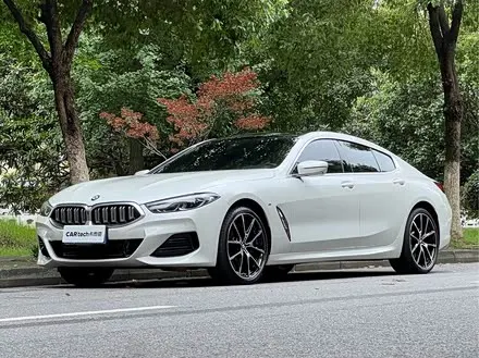 BMW 8 SERIES 2022