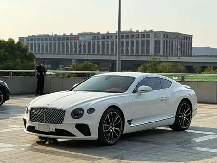 BENTLEY CONTINENTAL 2020