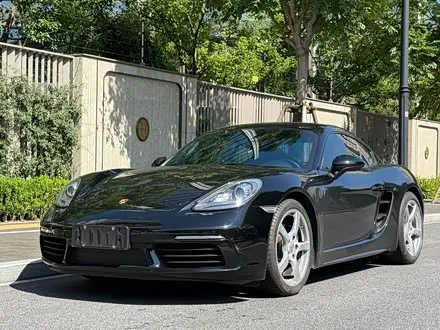 PORSCHE 718 2016