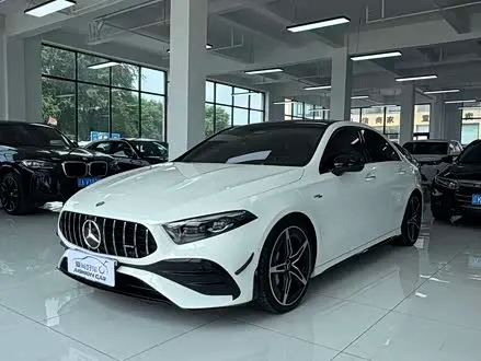 MERCEDES-BENZ A-CLASSAMG 2025
