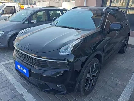 LYNK & CO 01 2019