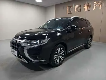 MITSUBISHI OUTLANDER 2021
