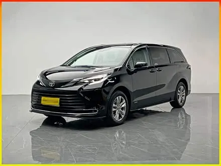 TOYOTA SIENNA 2024