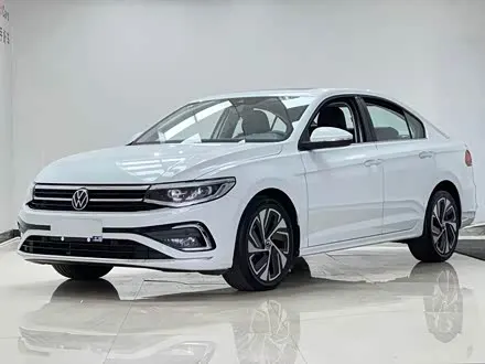 VOLKSWAGEN BORA 2023