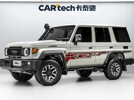 TOYOTA LAND CRUISER LC76 2024
