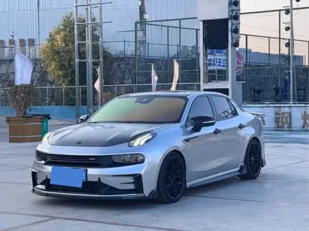 LYNK & CO 03 2019