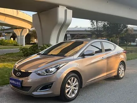 HYUNDAI ELANTRA 2016