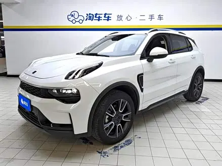 LYNK & CO 01 2023