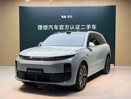 LI AUTO L6 2025