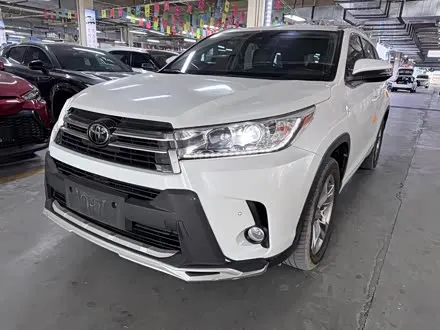 TOYOTA HIGHLANDER — из Кореи под ключ
