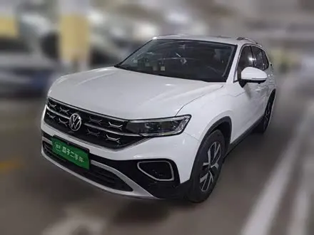 VOLKSWAGEN TAYRON 2025