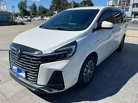 BUICK GL8 — из Китая под ключ