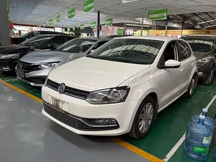 VOLKSWAGEN POLO 2014