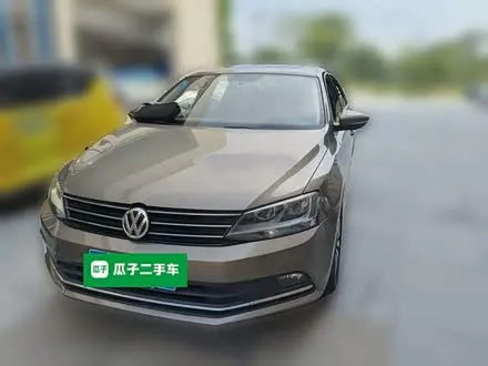 VOLKSWAGEN SAGITAR 2017