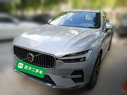 VOLVO XC60 2024