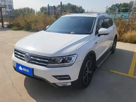 VOLKSWAGEN TIGUAN L 2020