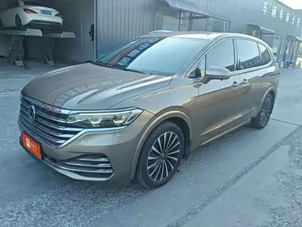 VOLKSWAGEN VILORAN 2024