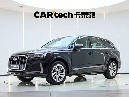 AUDI Q7 2023