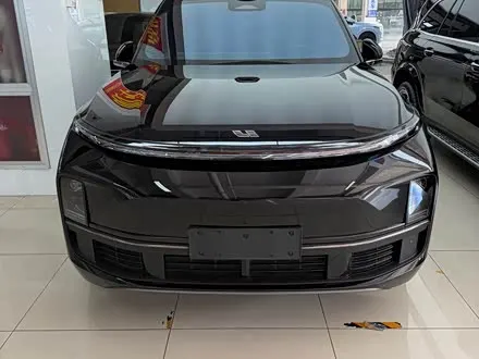 LI AUTO L8 2024
