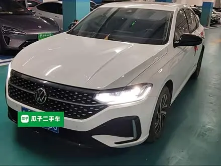 VOLKSWAGEN LAVIDA 2024