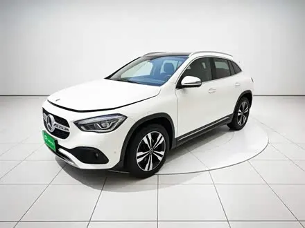 MERCEDES-BENZ GLA 2022