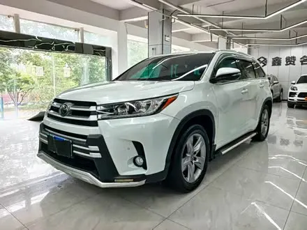 TOYOTA HIGHLANDER 2021