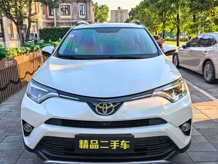 TOYOTA RAV4 2019