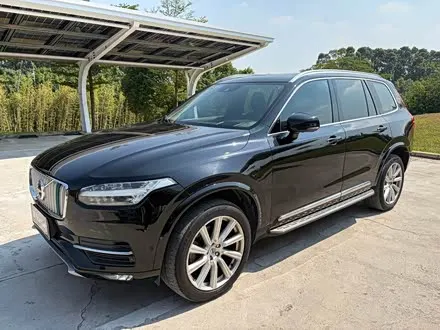 VOLVO XC90 2019