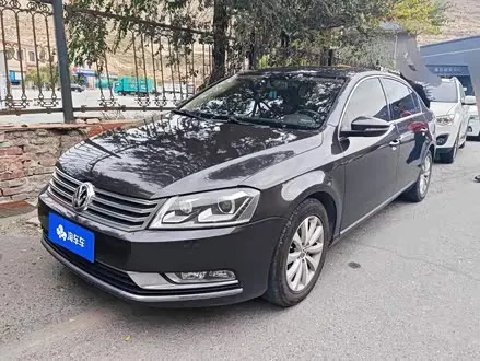 VOLKSWAGEN MAGOTAN 2012