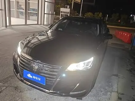 TOYOTA CROWN 2018