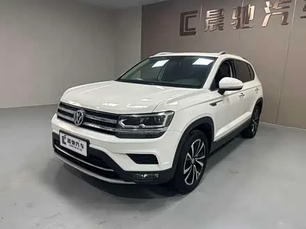 VOLKSWAGEN THARU 2020