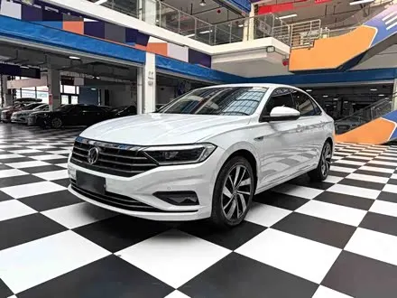 VOLKSWAGEN SAGITAR 2022