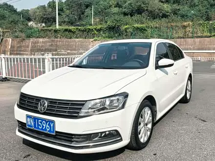 VOLKSWAGEN LAVIDA 2017