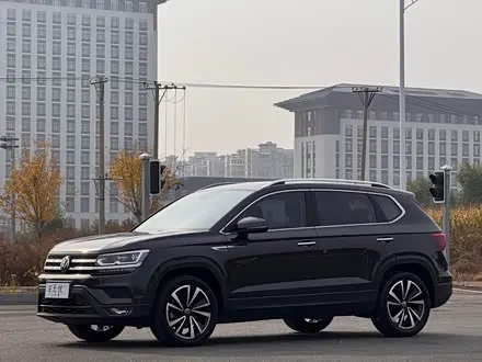 VOLKSWAGEN THARU 2022