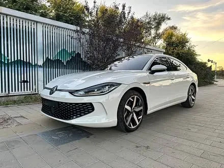 VOLKSWAGEN LAMANDO 2022